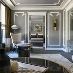 ホテル Nolinski - Evok Collection 5*